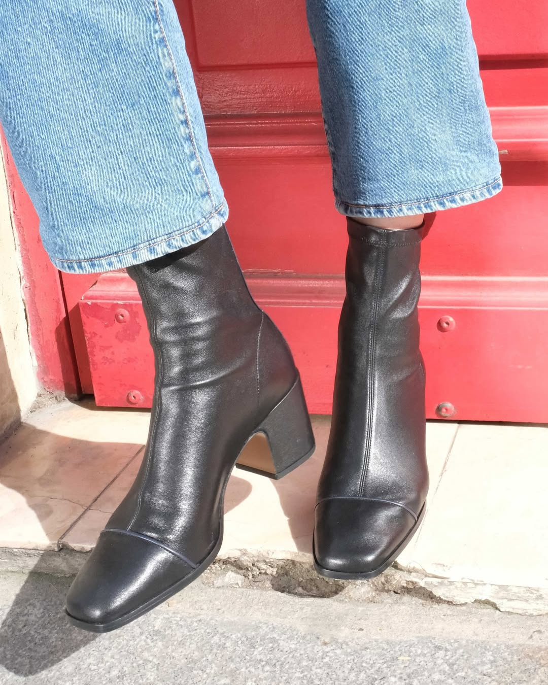 Botines color block negro de punta cuadrada con cremallera y tacón bajo de bloque