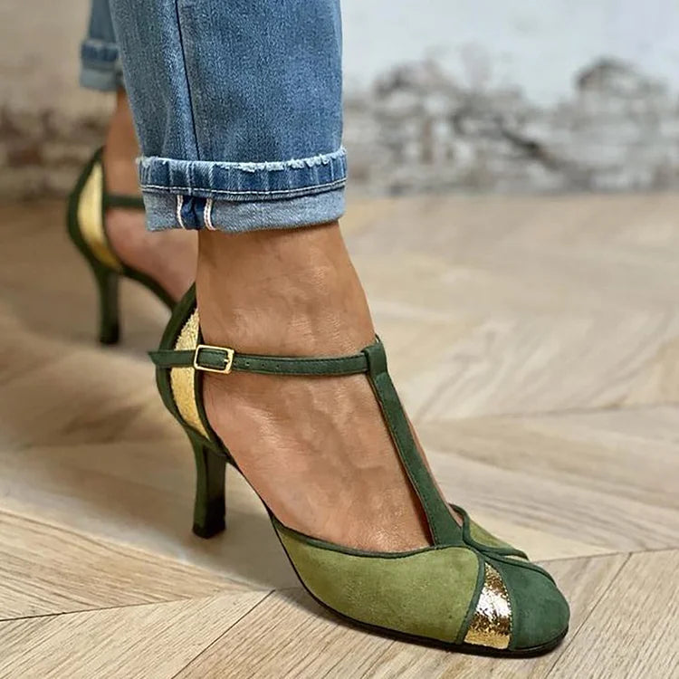 Tacones de aguja patchwork de punta cerrada con hebilla y tira en T