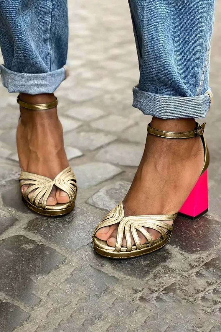Sandalias de tacón ancho cut-out peep toe con tira al tobillo