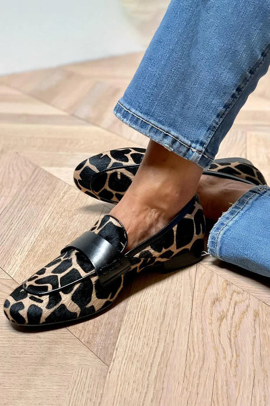 Mocasines slip-on color block estampado de vaca en punta redonda