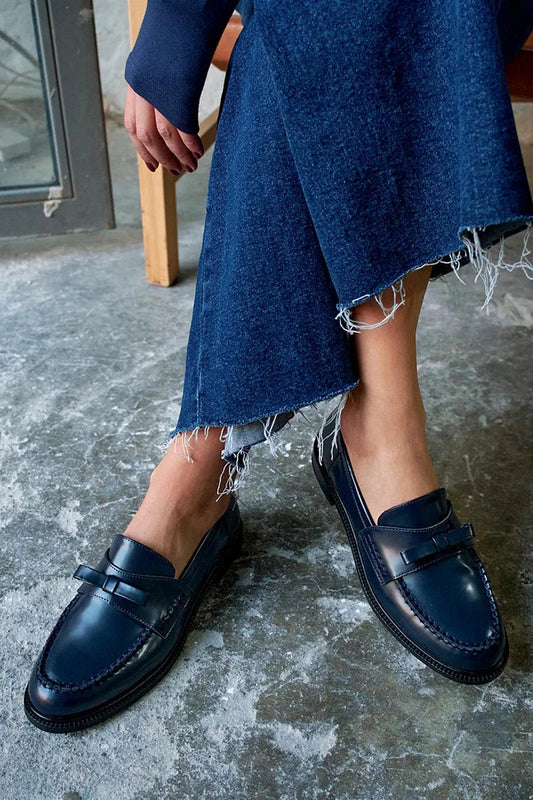 Mocasines patchwork Azul Marino en punta redonda de color liso con lazo