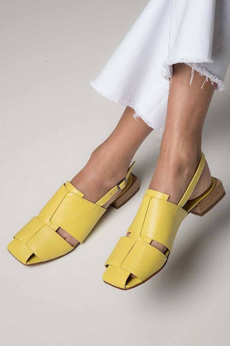Tacones bajos slingback chic amarillo de punta cuadrada y color liso
