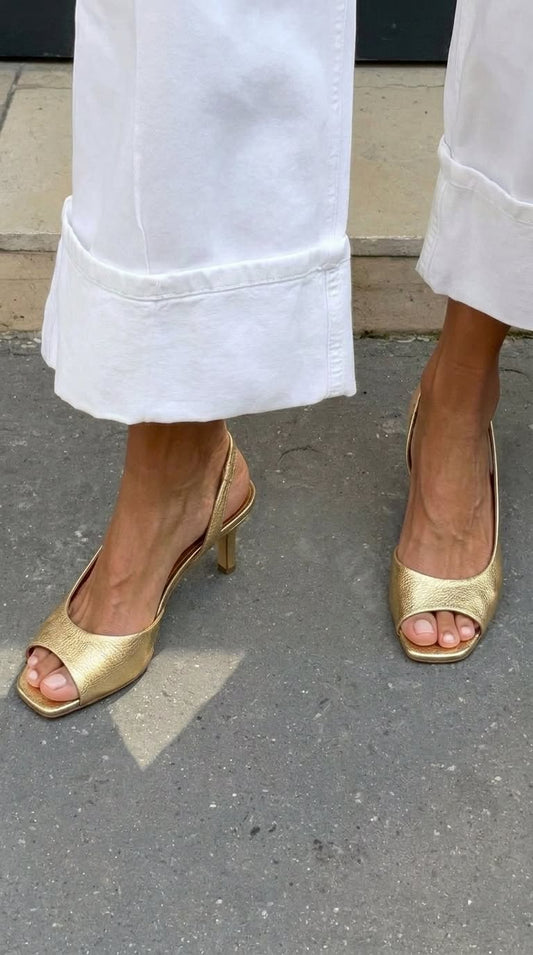 Tacones kitten slingback peep toe metalizados Oro