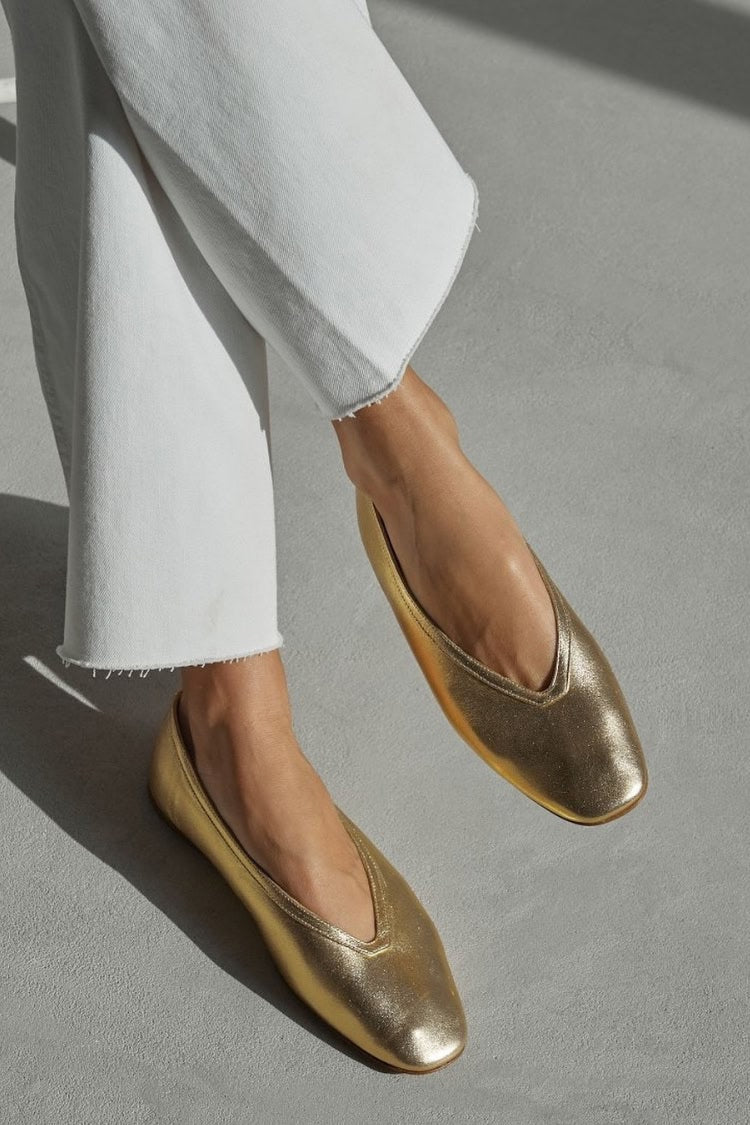 Bailarinas slip-on metalizadas oro de punta cuadrada