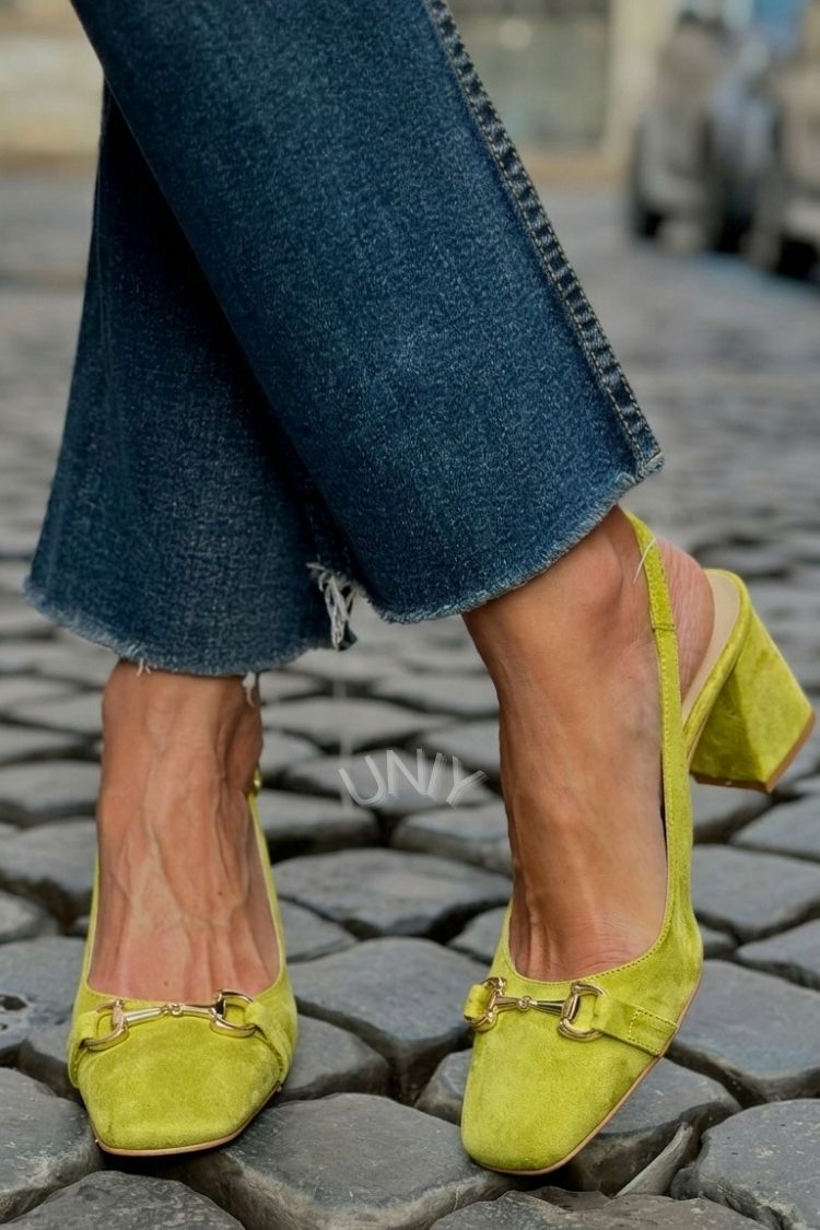 Tacones de bloque slingback de ante oliva