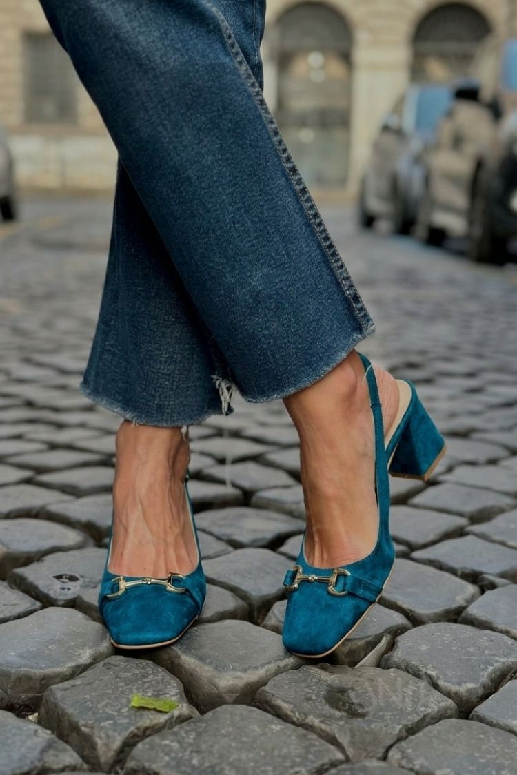 Tacones de bloque slingback de ante oliva