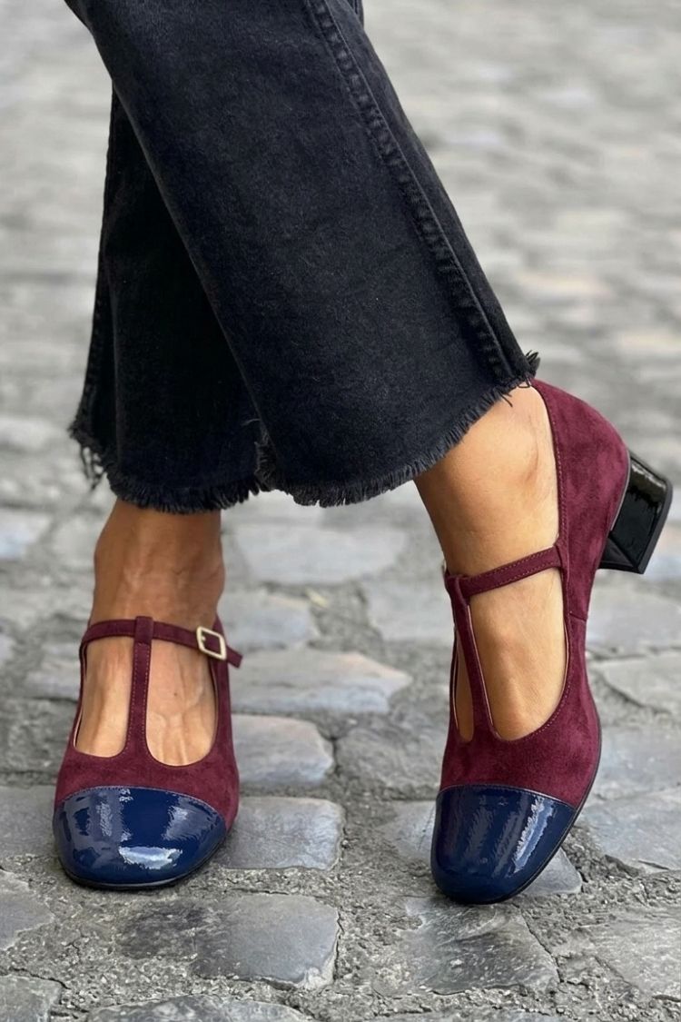 Tacones anchos color block morado de punta redonda con hebilla y tira en T