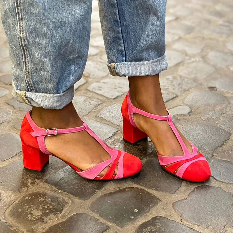 Tacones anchos cut-out color block fucsia con hebilla y tira en T