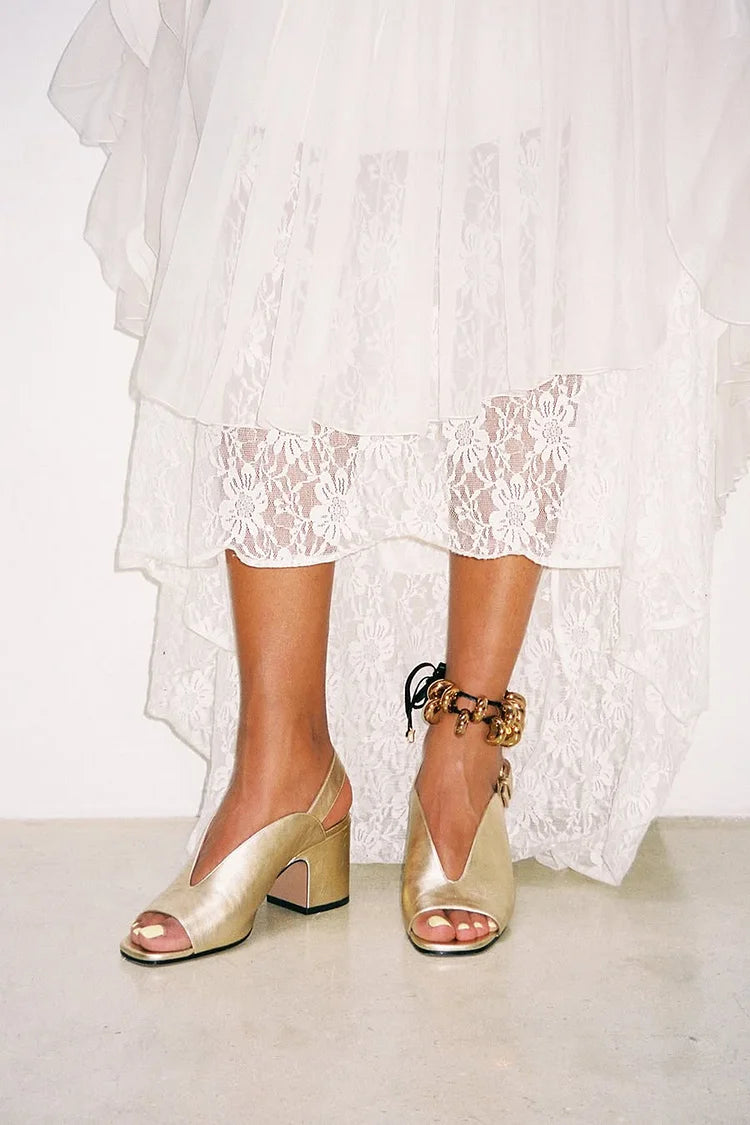 Tacones anchos slingback peep toe brillantes metalizados oro