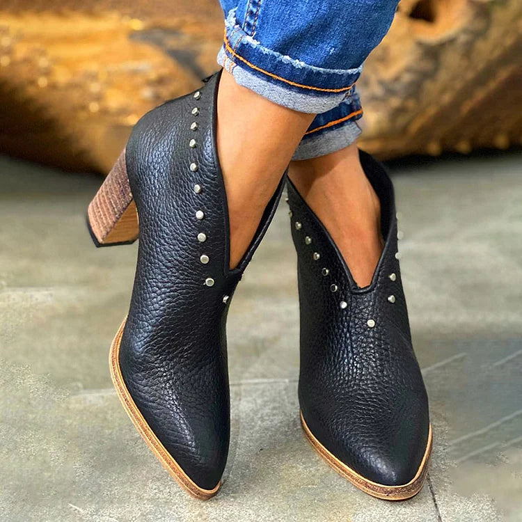 Botas de tacón ancho elegantes negro en punta con escote en V