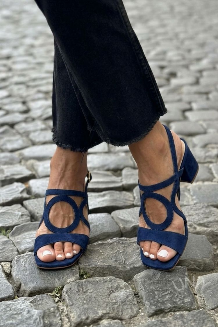 Sandalias de tacón slingback cut-out amarillo de punta cuadrada