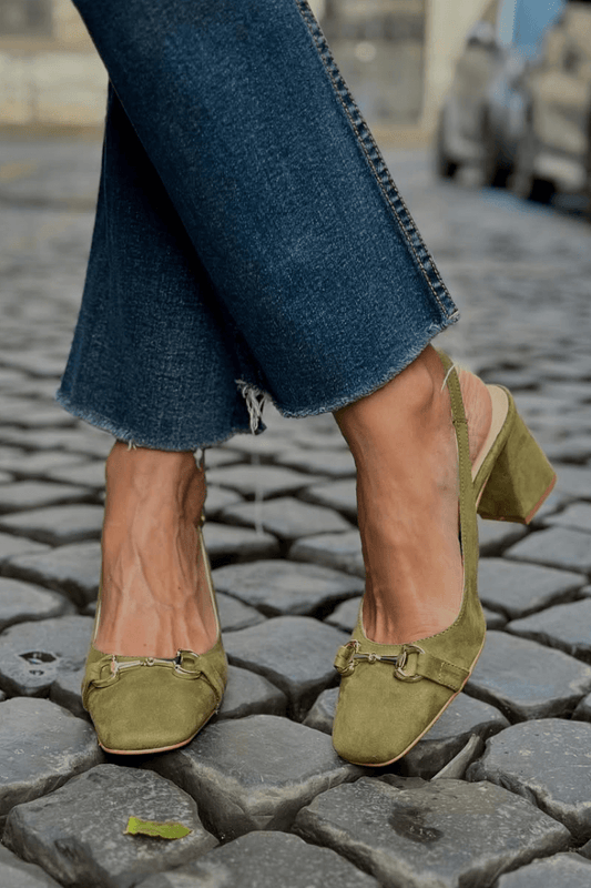 Tacones de bloque slingback de ante oliva