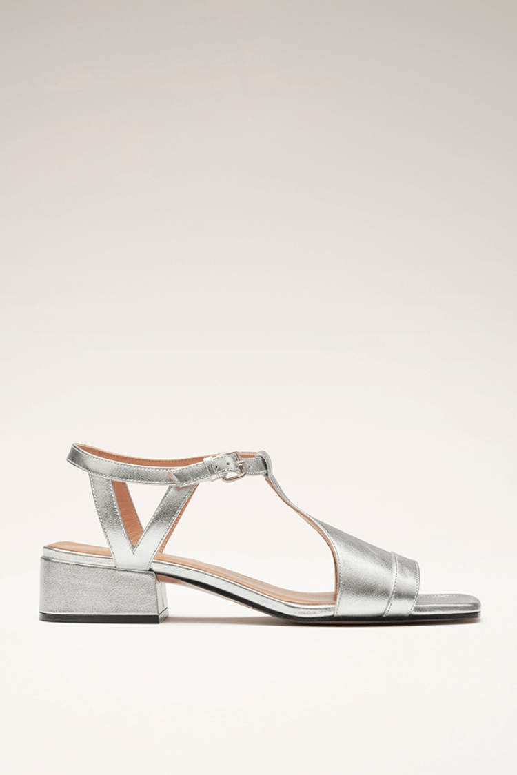 Sandalias con bandas cruzadas y tacón bajo de bloque