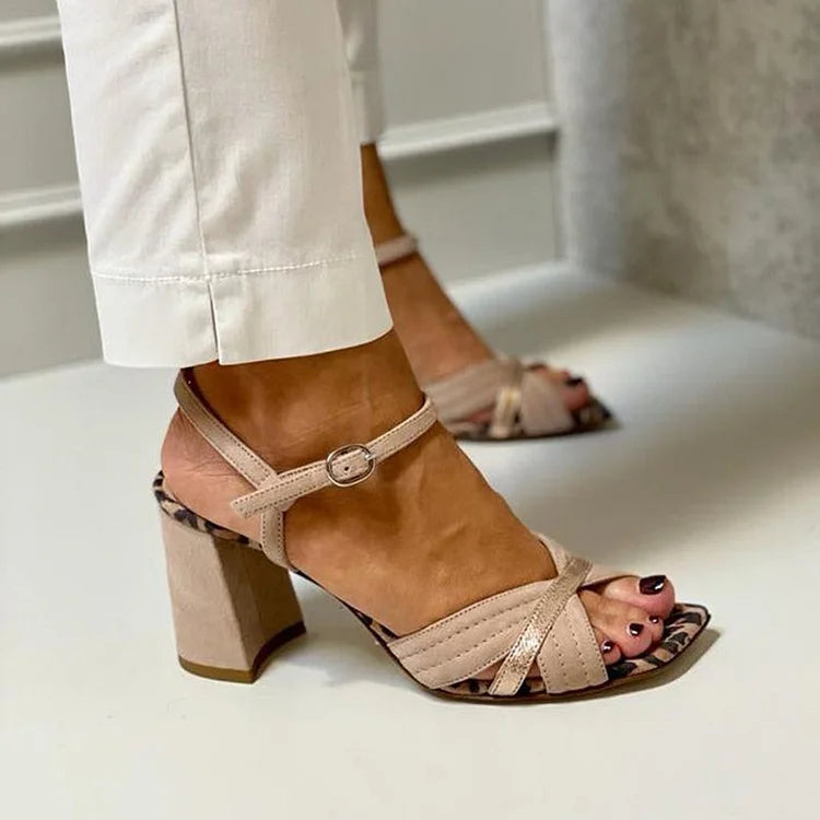 Tacones anchos peep toe estampado de leopardo patchwork Caqui
