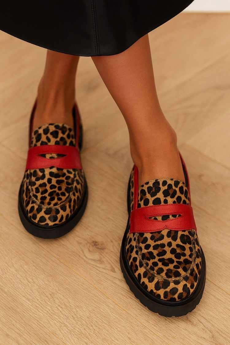 Mocasines chunky color block estampado leopardo rojo