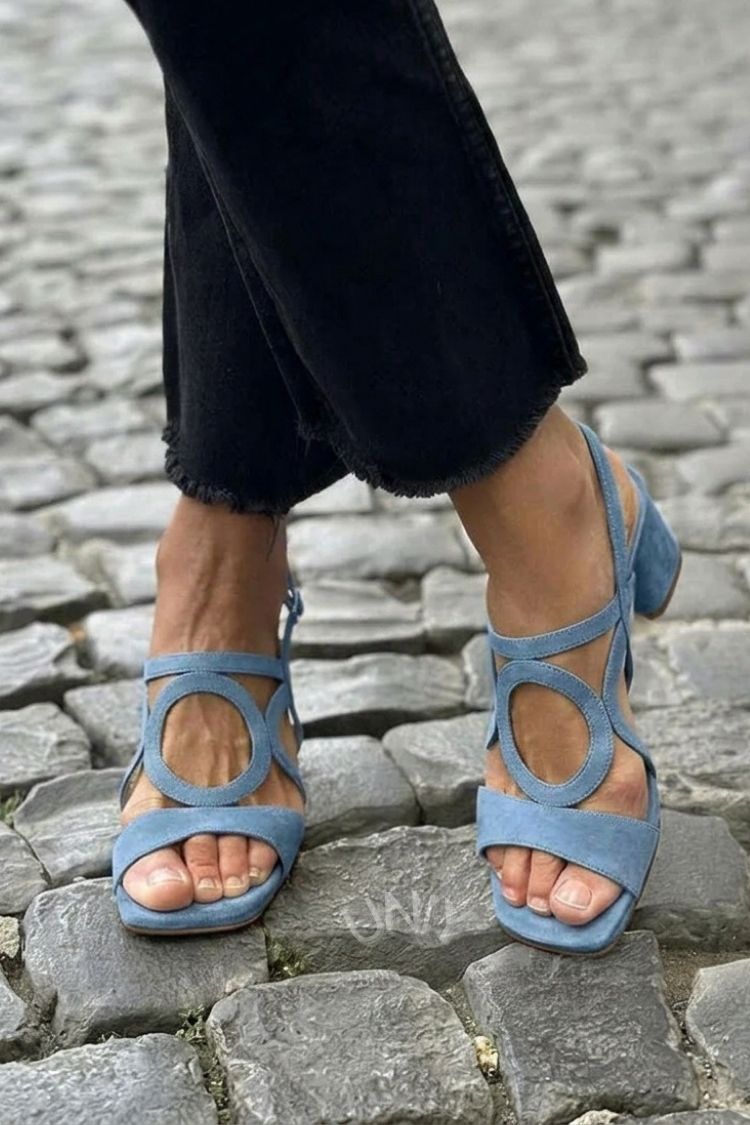 Sandalias de tacón slingback cut-out amarillo de punta cuadrada