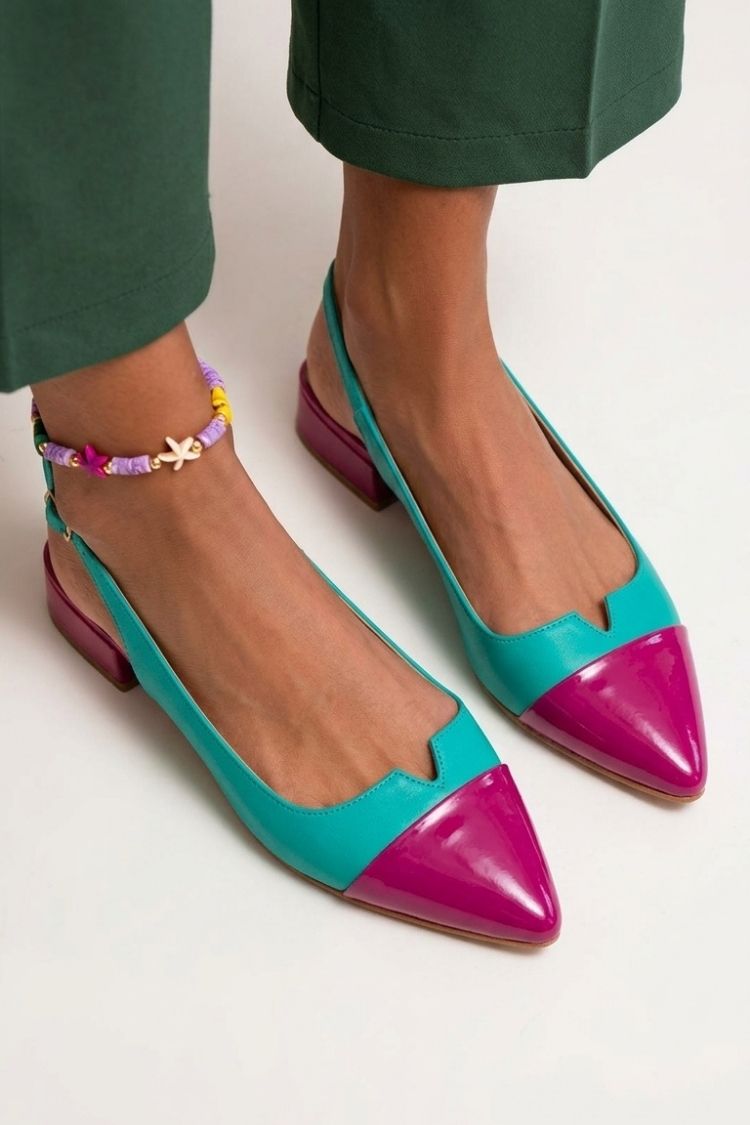 Bailarinas slingback cut-out color block en punta con hebilla