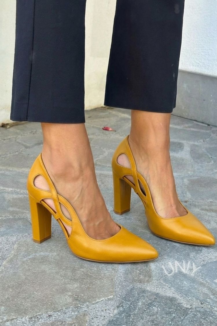 Zapatos de salón cut-out en punta de piel sintética con tacón de bloque