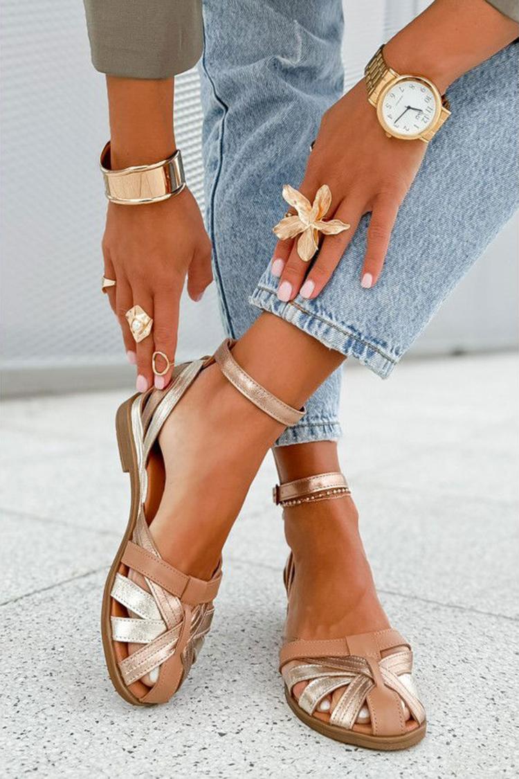 Sandalias cut-out color block Champán con tira al tobillo y hebilla