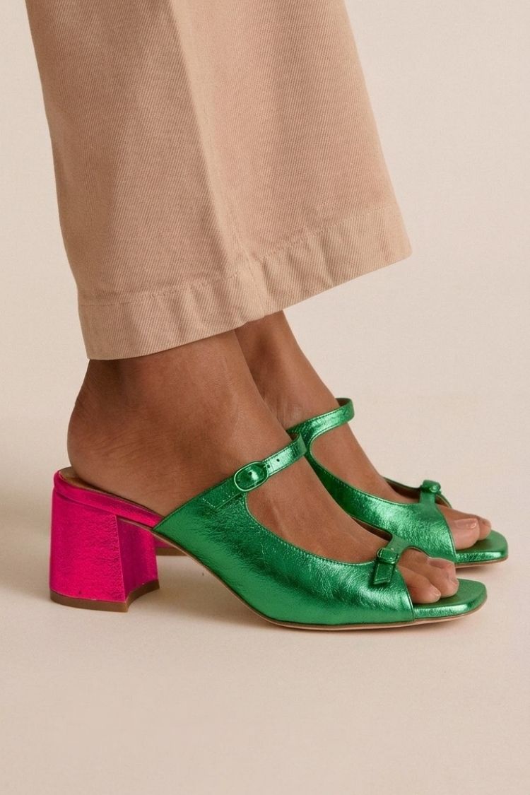 Tacones anchos slingback cut-out color block Oro