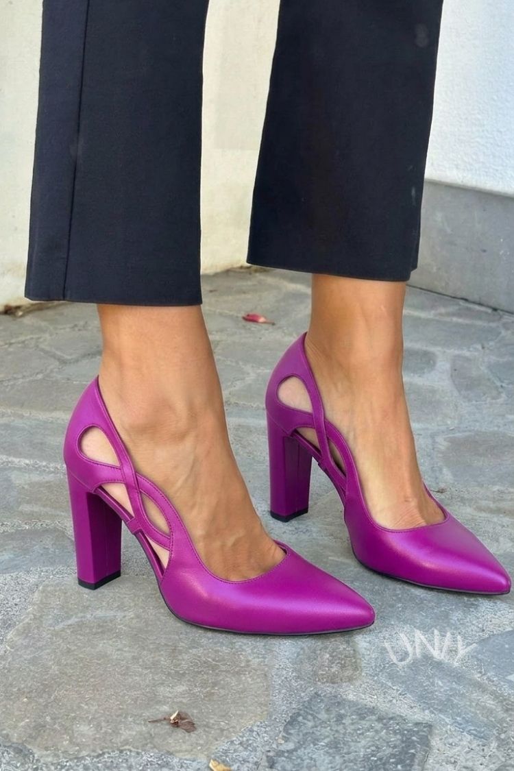 Zapatos de salón cut-out en punta de piel sintética con tacón de bloque