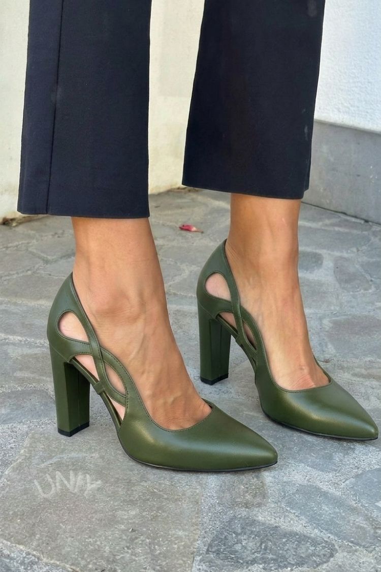 Zapatos de salón cut-out en punta de piel sintética con tacón de bloque