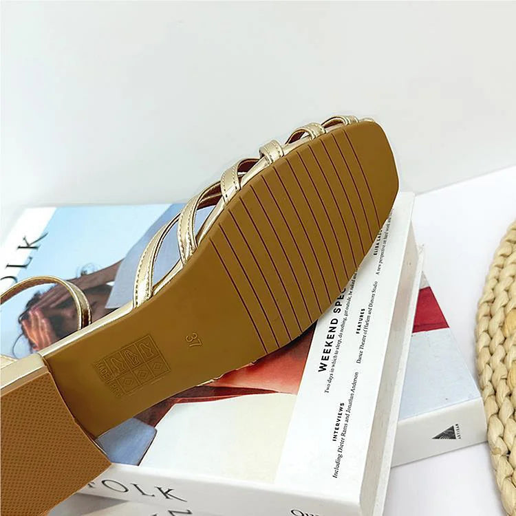 Sandalias chic de color liso con hebilla