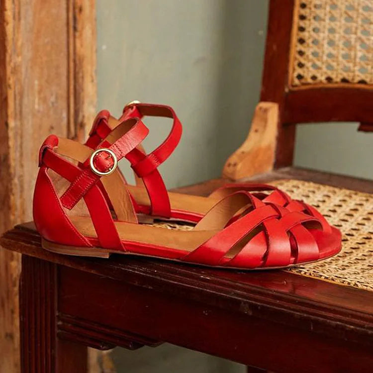 Sandalias cut-out peep toe de color liso con tira al tobillo y hebilla