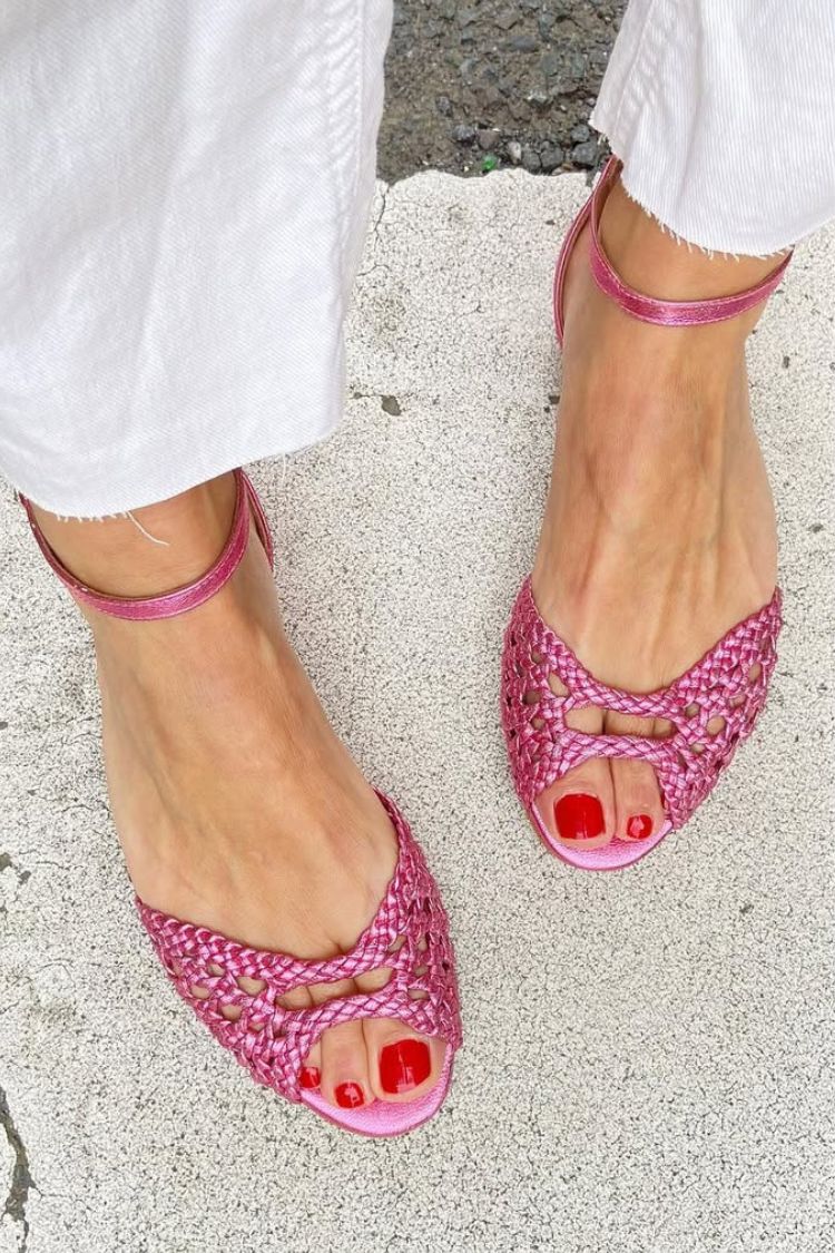 Sandalias cut-out trenzadas elegantes bajas de punta abierta con tira al tobillo