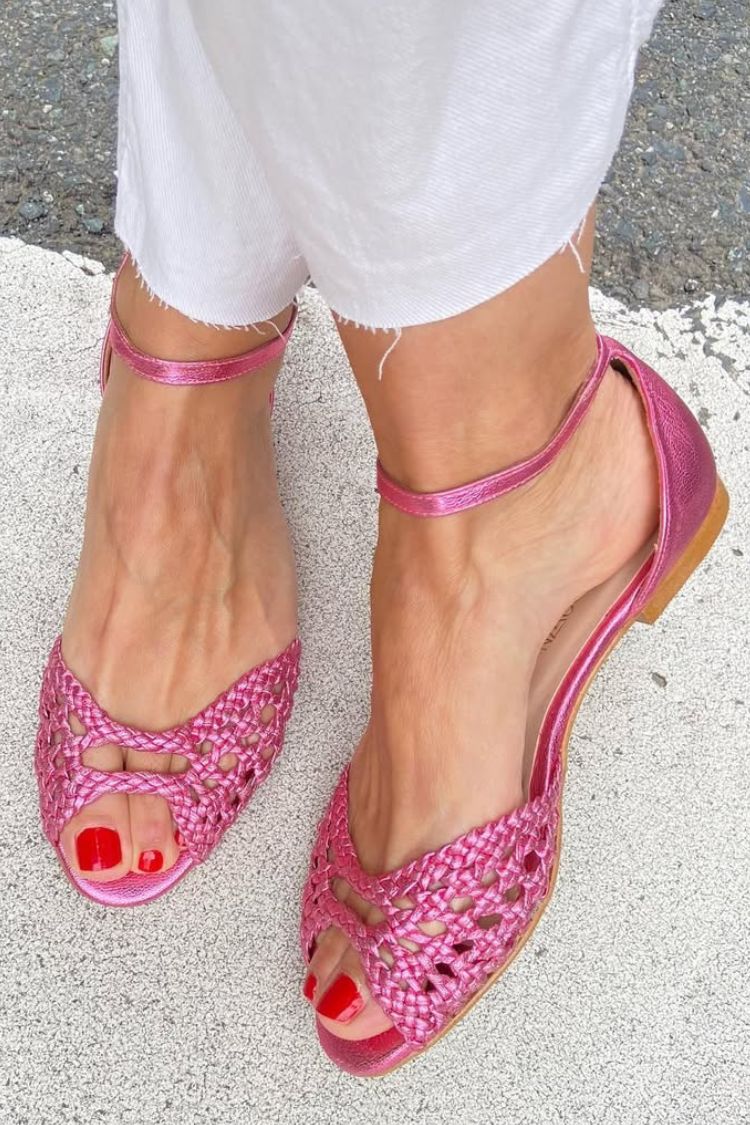 Sandalias cut-out trenzadas elegantes bajas de punta abierta con tira al tobillo