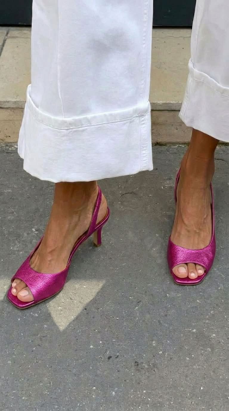 Tacones kitten slingback peep toe metalizados Oro