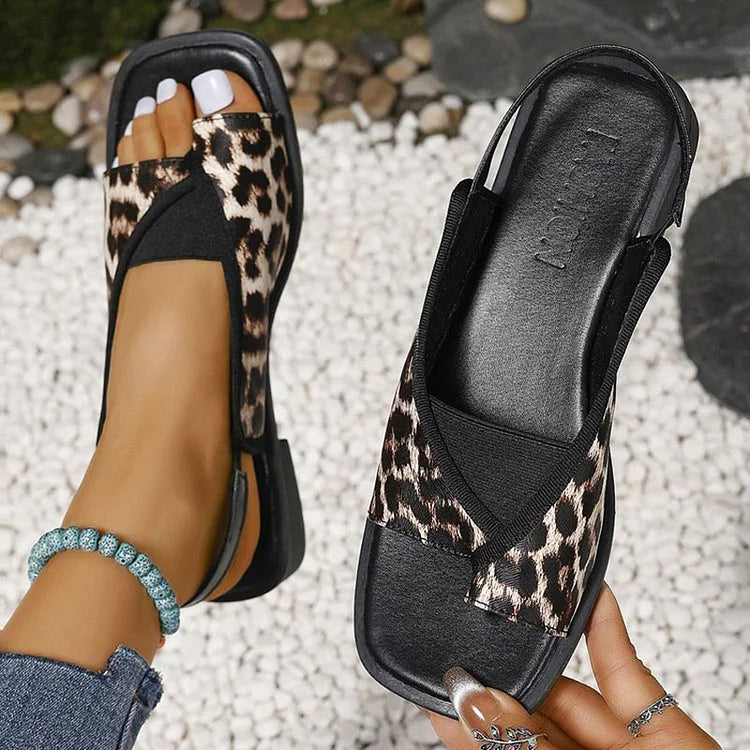 Sandalias slingback estampado leopardo patchwork de punta cuadrada