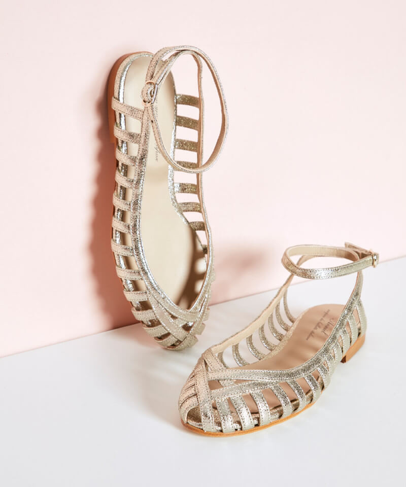 Sandalias cut-out Plata en punta redonda con tira al tobillo